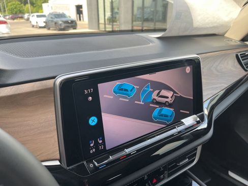 New 2026 Volkswagen Atlas SE FWD image 22