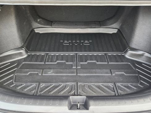 Certified 2024 Honda Civic Sport image 30