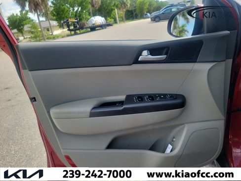 Used 2019 Kia Sportage LX FWD image 22