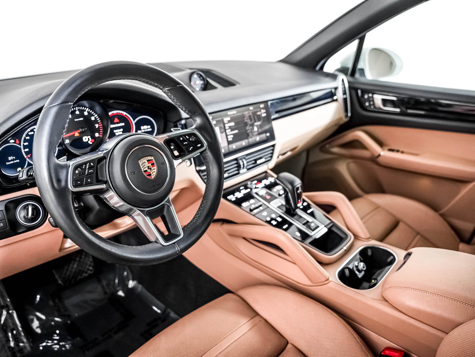 Certified 2023 Porsche Cayenne AWD/4WD image 4