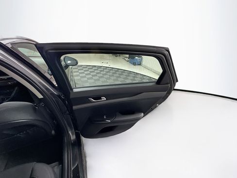 Used 2025 Kia K5 LXS image 28