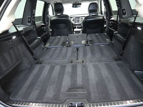 Used 2019 Volvo XC90 T6 Momentum w/ Protection Package Premier image 44