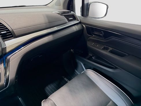 Used 2023 Honda Odyssey Elite image 26