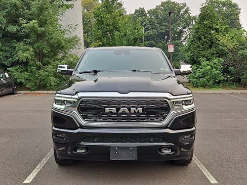 Used 2024 RAM 1500 Limited AWD/4WD image 2