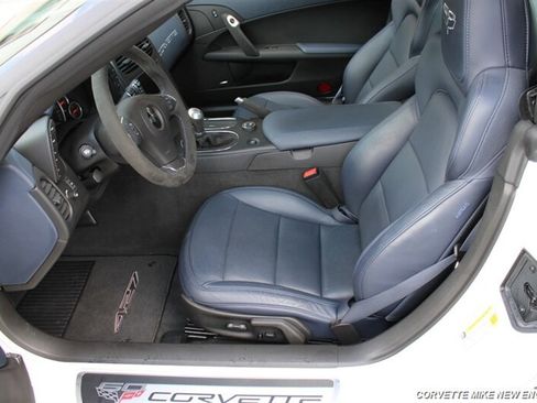 Used 2013 Chevrolet Corvette 427 w/ 1SC Preferred Equipment Group RWD image 16
