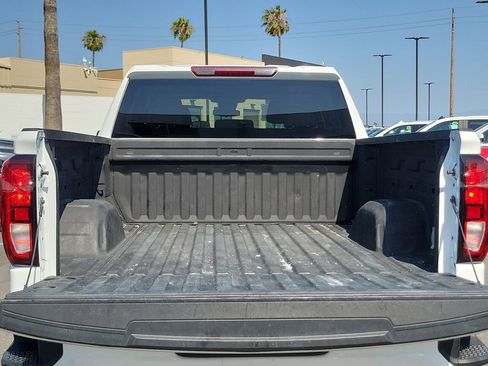 Used 2024 GMC Sierra 1500 Elevation AWD/4WD image 8