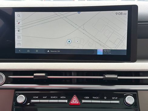 Used 2025 Hyundai Tucson Limited FWD image 29