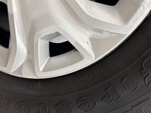 Used 2018 Ford Transit 150 XLT image 40