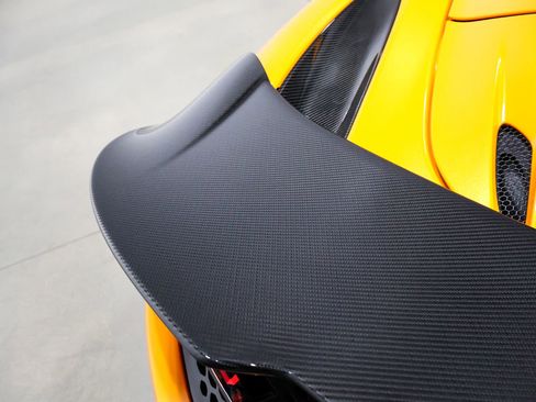 Used 2022 McLaren 765LT image 95