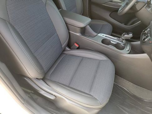 Used 2026 Buick Envista Preferred FWD image 10