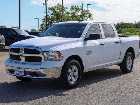 Used 2022 RAM 1500 Classic SLT w/ Electronics Group AWD/4WD image 6