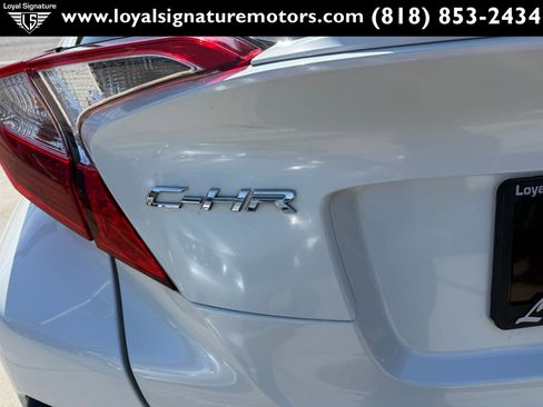 Used 2020 Toyota C-HR LE FWD image 8