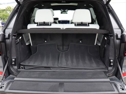 Used 2026 BMW X7 xDrive40i w/ Dynamic Handling Package image 8