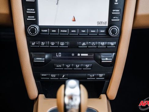 Used 2011 Porsche 911 Carrera 4S image 20
