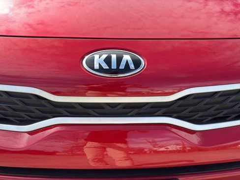 Used 2020 Kia Rio S image 9