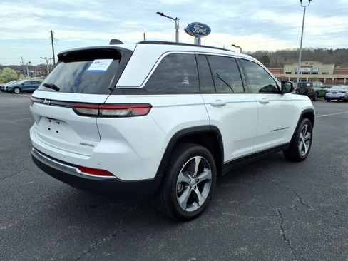 Used 2024 Jeep Grand Cherokee Limited w/ Trailer Tow Package image 9