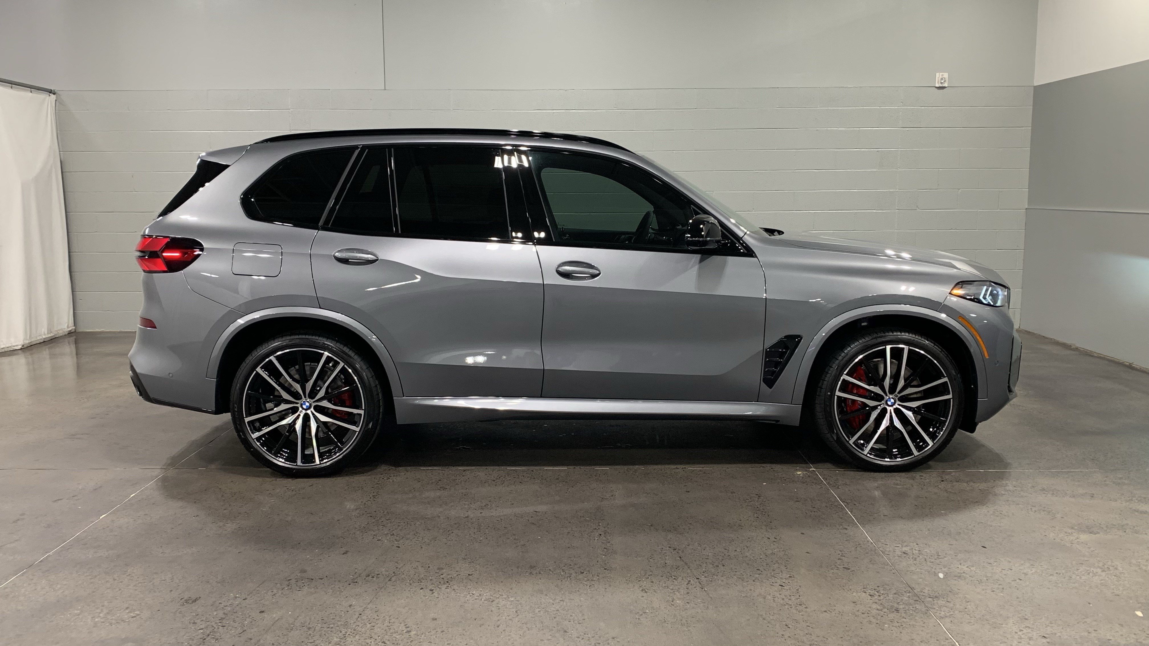 Used 2026 BMW X5 M60i w/ Climate Comfort Package AWD/4WD image 9