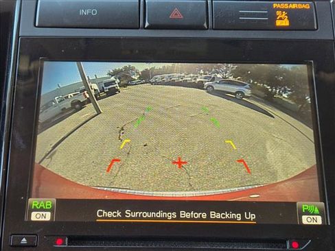 Used 2021 Subaru Ascent Premium w/ Convenience Package image 16