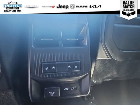 Used 2024 Jeep Wagoneer Limited AWD/4WD image 28