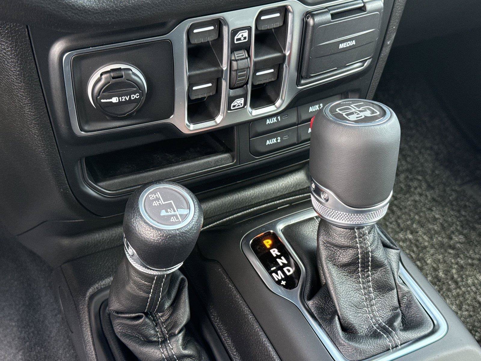 New 2026 Jeep Gladiator Sport AWD/4WD image 19