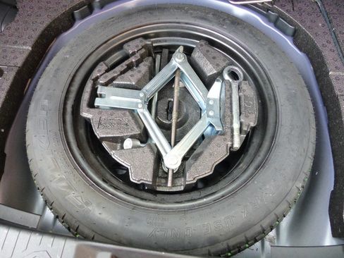 Used 2024 Subaru Crosstrek 2.0i Premium image 34