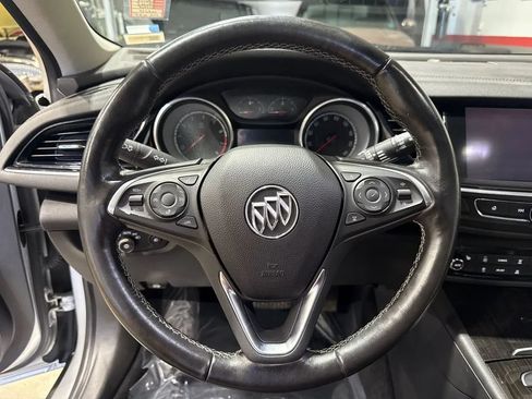 Used 2018 Buick Regal Essence w/ Sights and Sounds Package AWD/4WD image 97
