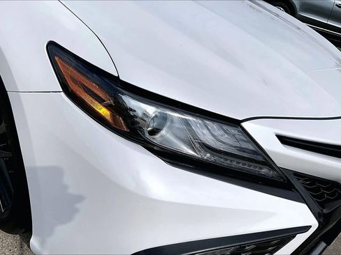 Used 2022 Toyota Camry XSE image 25