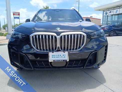 Certified 2024 BMW X5 xDrive40i w/ M Sport Package AWD/4WD image 2