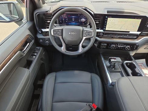 New 2026 Chevrolet Silverado 1500 RST w/ Redline Edition AWD/4WD image 12