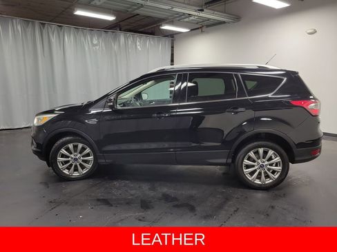 Used 2017 Ford Escape Titanium image 6