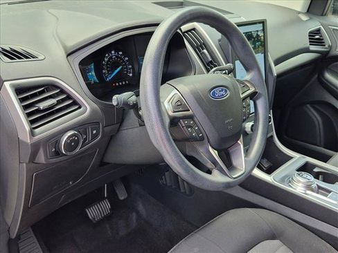 Used 2023 Ford Edge SE AWD/4WD image 9