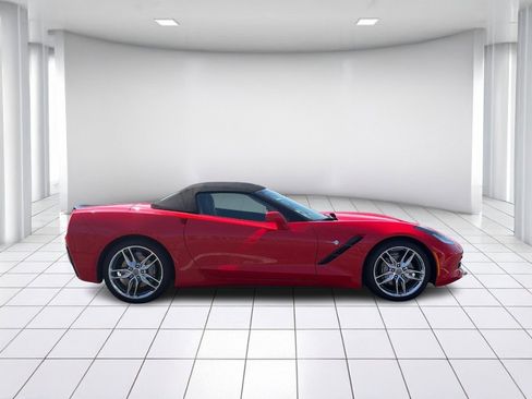 Used 2019 Chevrolet Corvette Stingray Convertible w/ 3LT Preferred Equipment Group RWD image 4