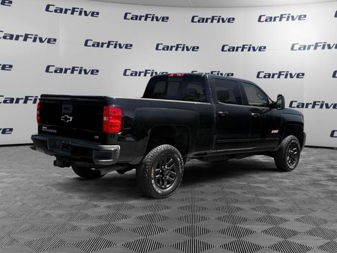 Used 2017 Chevrolet Silverado 2500 LTZ w/ Midnight Edition AWD/4WD image 6