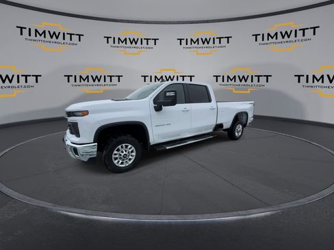 Used 2025 Chevrolet Silverado 2500 LT w/ Convenience Package image 24