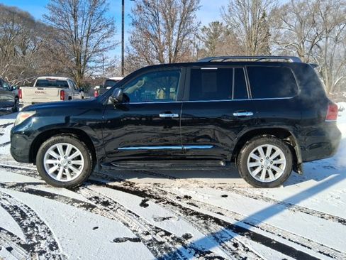 Used 2009 Lexus LX 570 4WD image 3