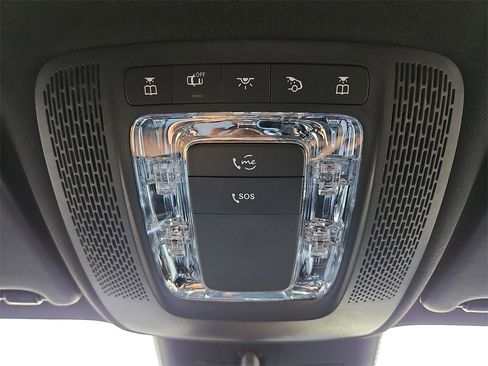 Certified 2025 Mercedes-Benz GLA 250 image 28