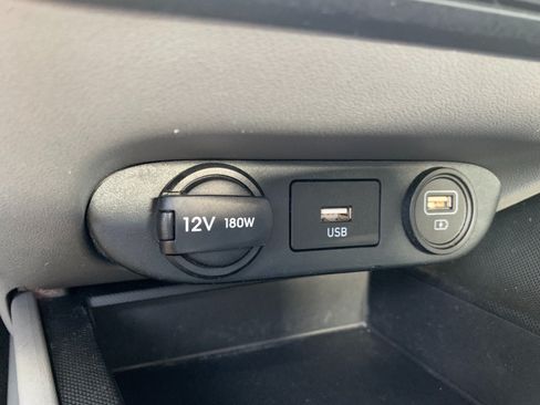 Used 2023 Hyundai Elantra SEL FWD image 22