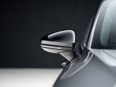 Used 2022 Audi RS e-tron GT w/ Carbon Performance Package image 14