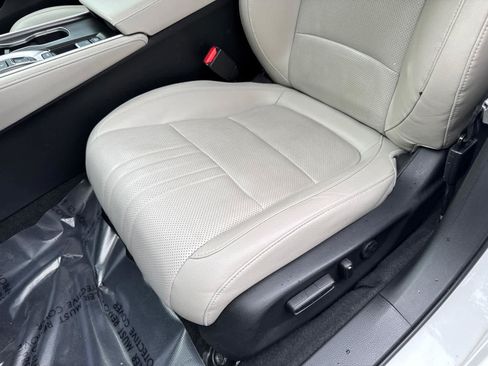 Used 2022 Honda Accord Touring image 17