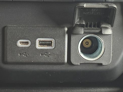 Used 2022 GMC Sierra 1500 SLT image 6