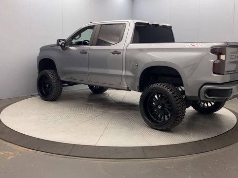 Used 2021 Chevrolet Silverado 1500 Custom w/ LPO, Dark Essentials Package AWD/4WD image 3