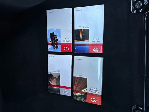 Used 2013 Toyota Matrix L image 29