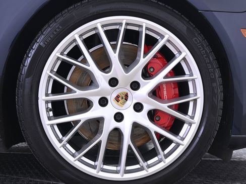 Certified 2020 Porsche Panamera GTS image 14