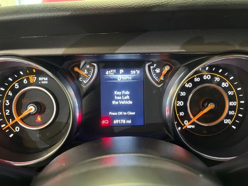 Used 2022 Jeep Wrangler Unlimited Sport AWD/4WD image 19