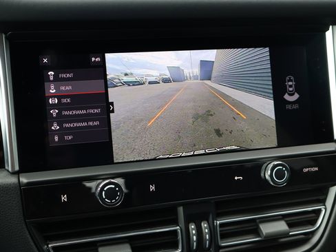 Certified 2024 Porsche Macan Turbo image 19