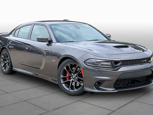 Used 2021 Dodge Charger Scat Pack w/ Plus Group RWD image 2