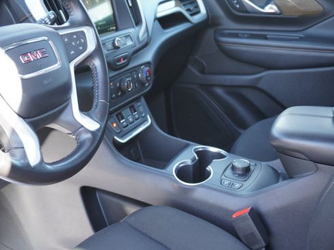 Used 2019 GMC Terrain SLE w/ Driver Convenience Package FWD image 20