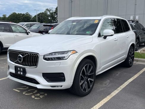 Used 2022 Volvo XC90 T6 Momentum w/ Advanced Package AWD/4WD image 2