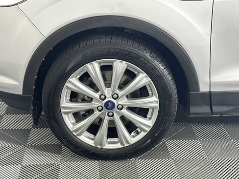 Used 2017 Ford Escape Titanium FWD image 12