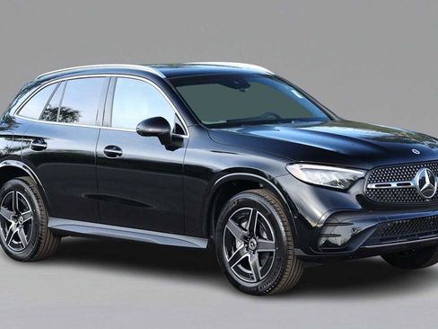 Used 2026 Mercedes-Benz GLC 300 4MATIC image 3
